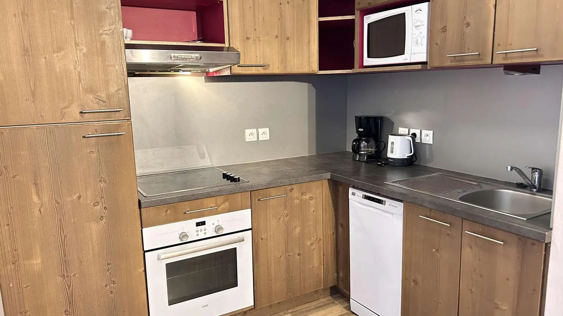 Appartement 5 Pieces Cabine, 8 Couchages, Proche Pistes, Piscine, Sauna A Risoul 1850 - Fr-1-330-589 Apartment